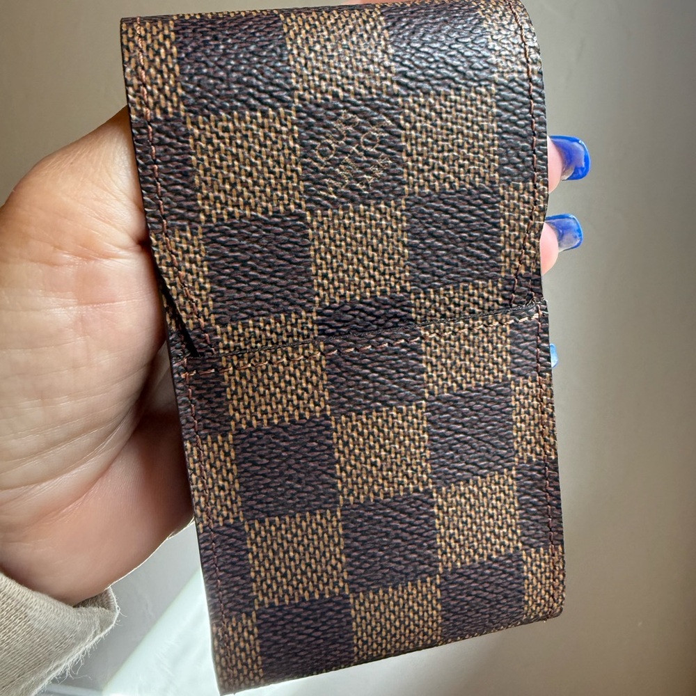 Louis Vuitton Rich Brown Leather Piece